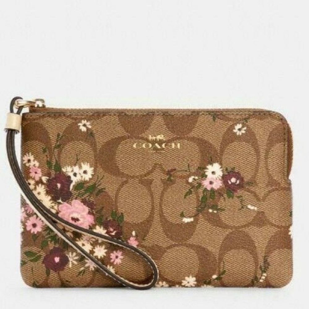 Coach Corner Zip Wristlet In Signature C Floral Print